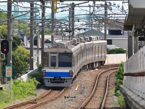 IMGR1796(dlo)1000N系01編成_運番52_438C_筑肥線ラストラン（下山門駅）.jpg